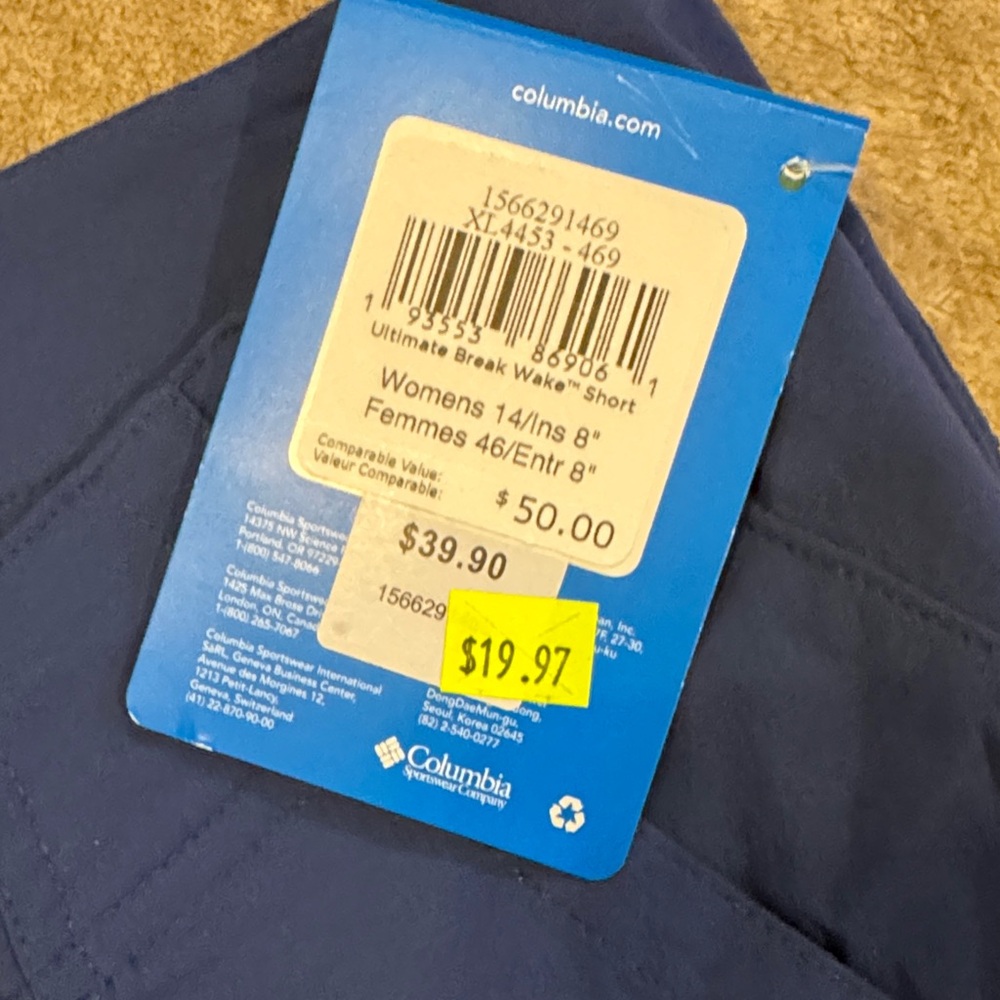 Columbia Women’s Navy Athletic Shorts - Picture 3 of 5